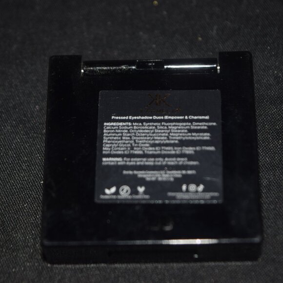 Karmela Cosmetics Mini compact Eyeshadow duo, New - Picture 3 of 4